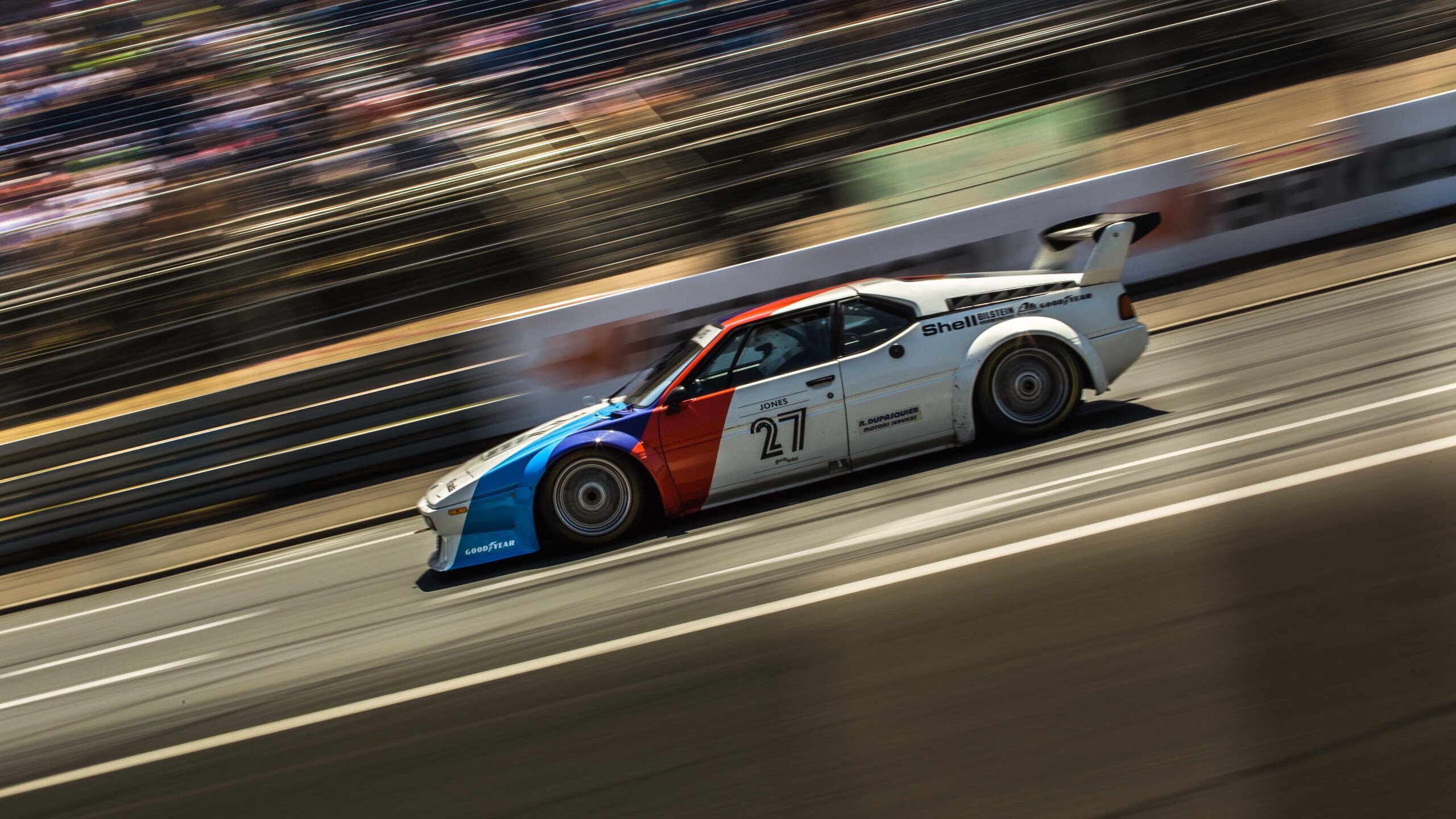 夜幕下的星空星光慢跑,留下运动中的每个光影,星空下跑步