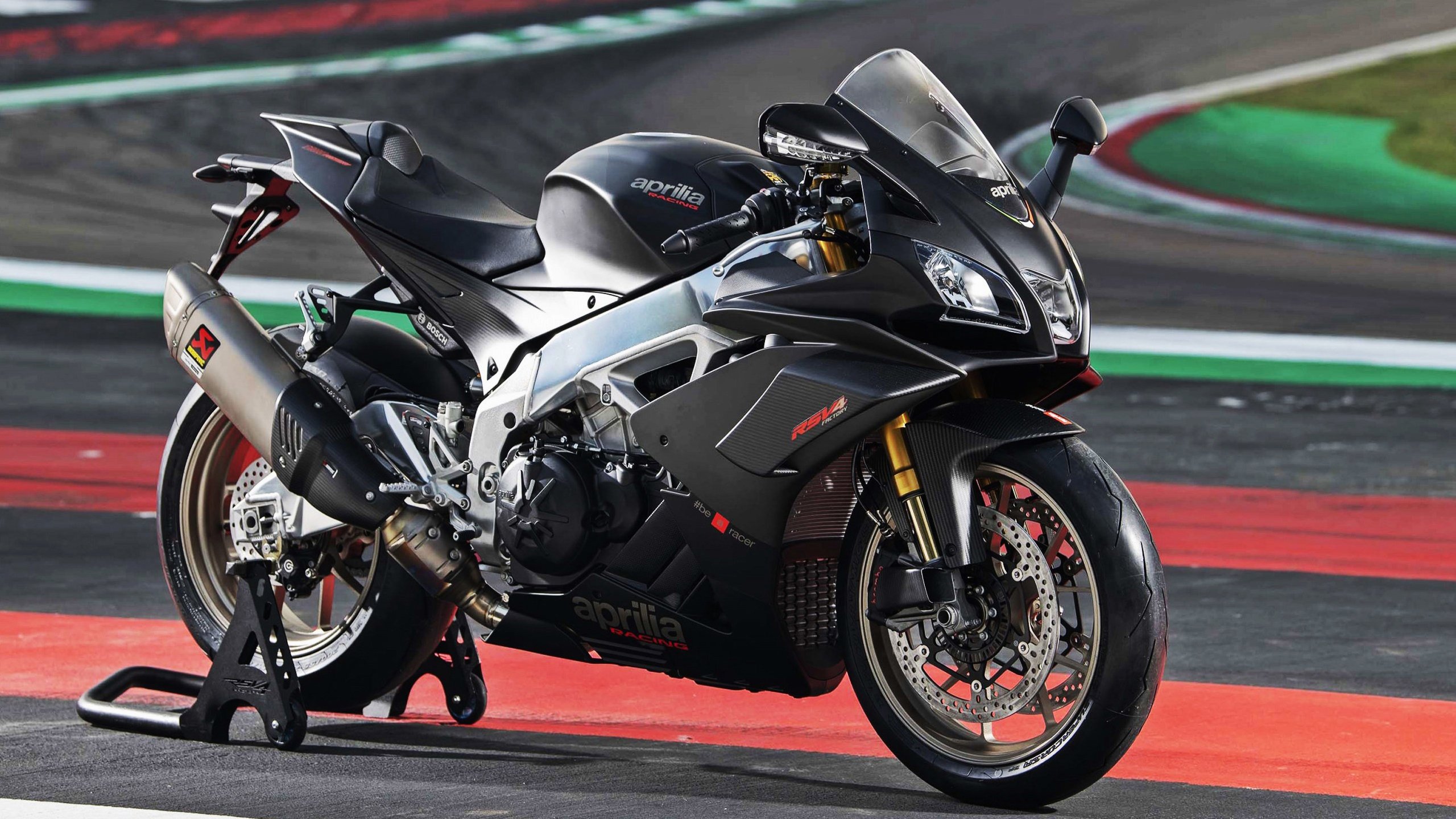 九游娱乐(jiuyou)官网-西班牙马术代表队在国际马术大奖赛中取得优异成绩，提升国际声誉。