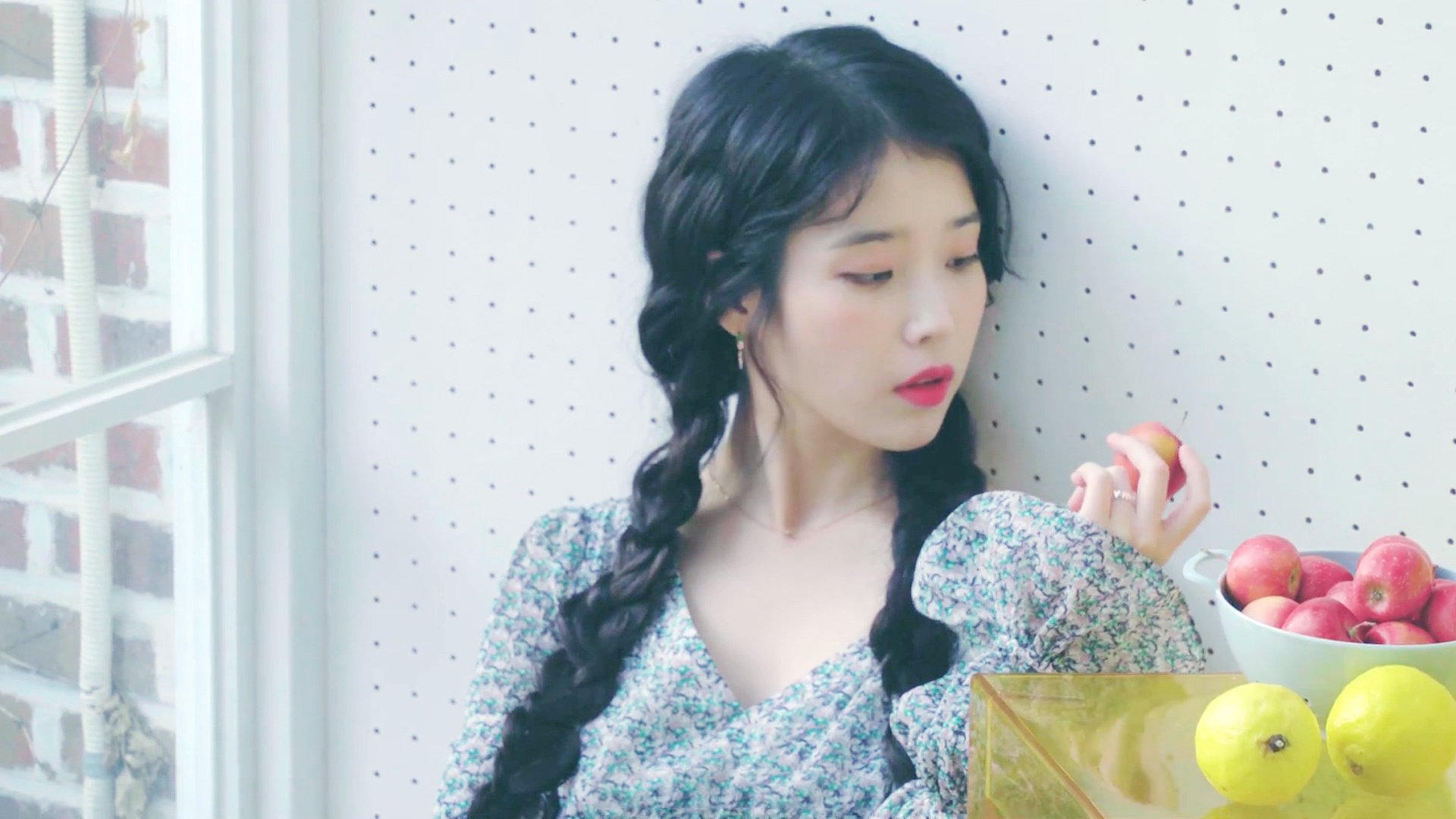 -年轻边后卫是否应优先培养传中质量，当今足坛年轻右后卫